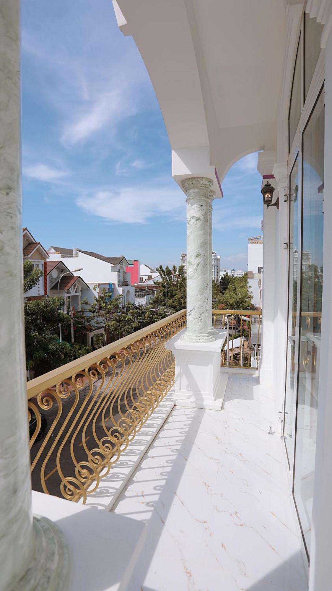 Minh Hoang Hotel - Phan Thiet Ap Binh Hung Buitenkant foto